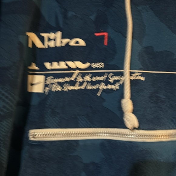 Nike sweatshirt size small - Picture 2 of 6